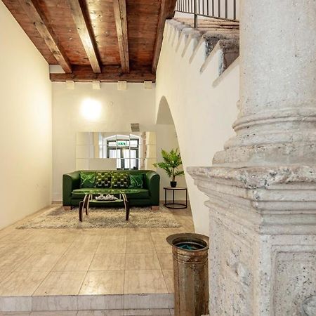 Relaxing Apartment Paulina With Balcony Dubrovnik Bagian luar foto