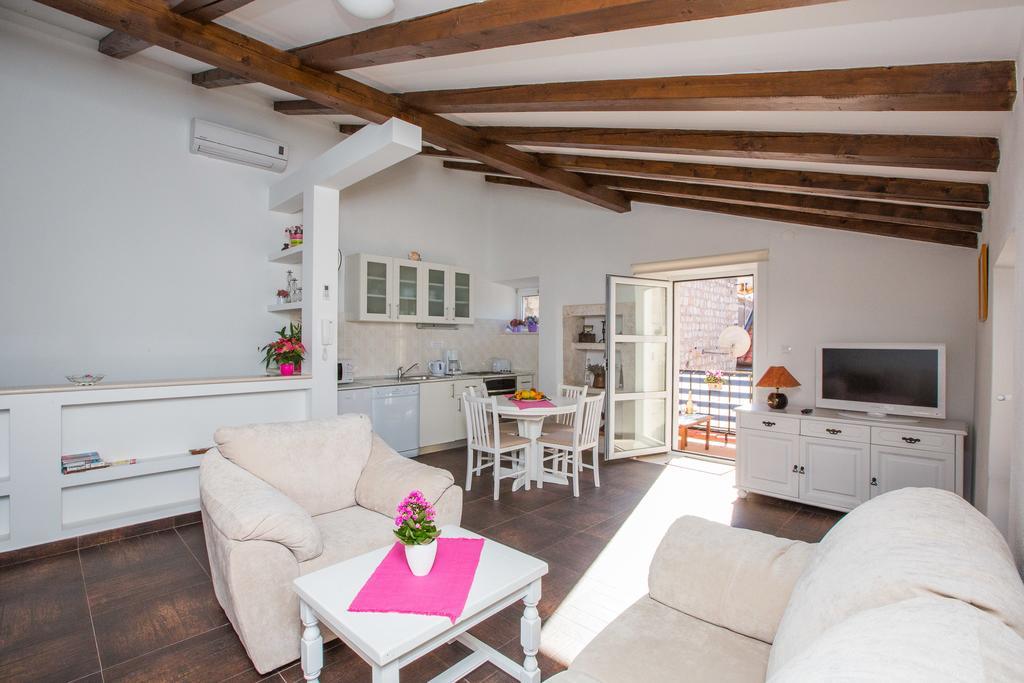 Relaxing Apartment Paulina With Balcony Dubrovnik Ruang foto